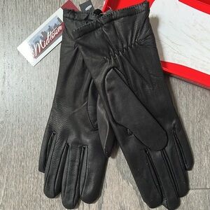 Fall or Winter Leather gloves with lining NWT